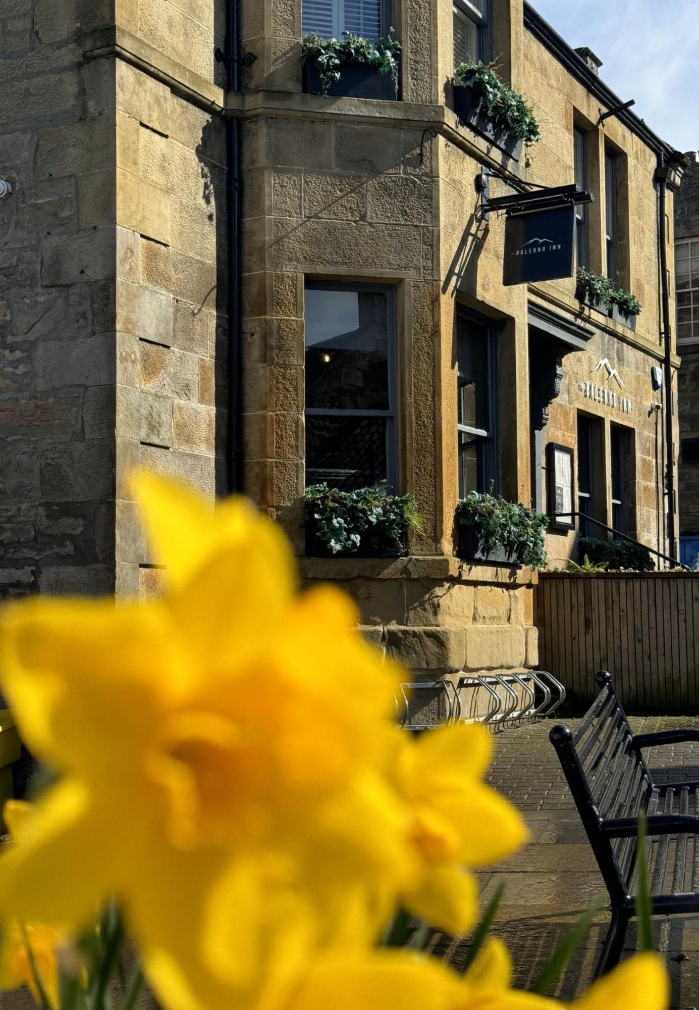 The Balerno Inn EDI Buitenkant foto